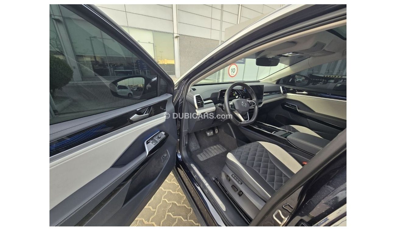 فولكس واجن ID.6 VOLKSWAGEN ID.6 2022 GCC UNDER WARRANTY // 2KEYS // PERFECT CONDITION // 7 SEATS