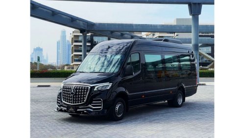 Mercedes-Benz Sprinter 5,680 PM | GCC Specs | Excellent Condition