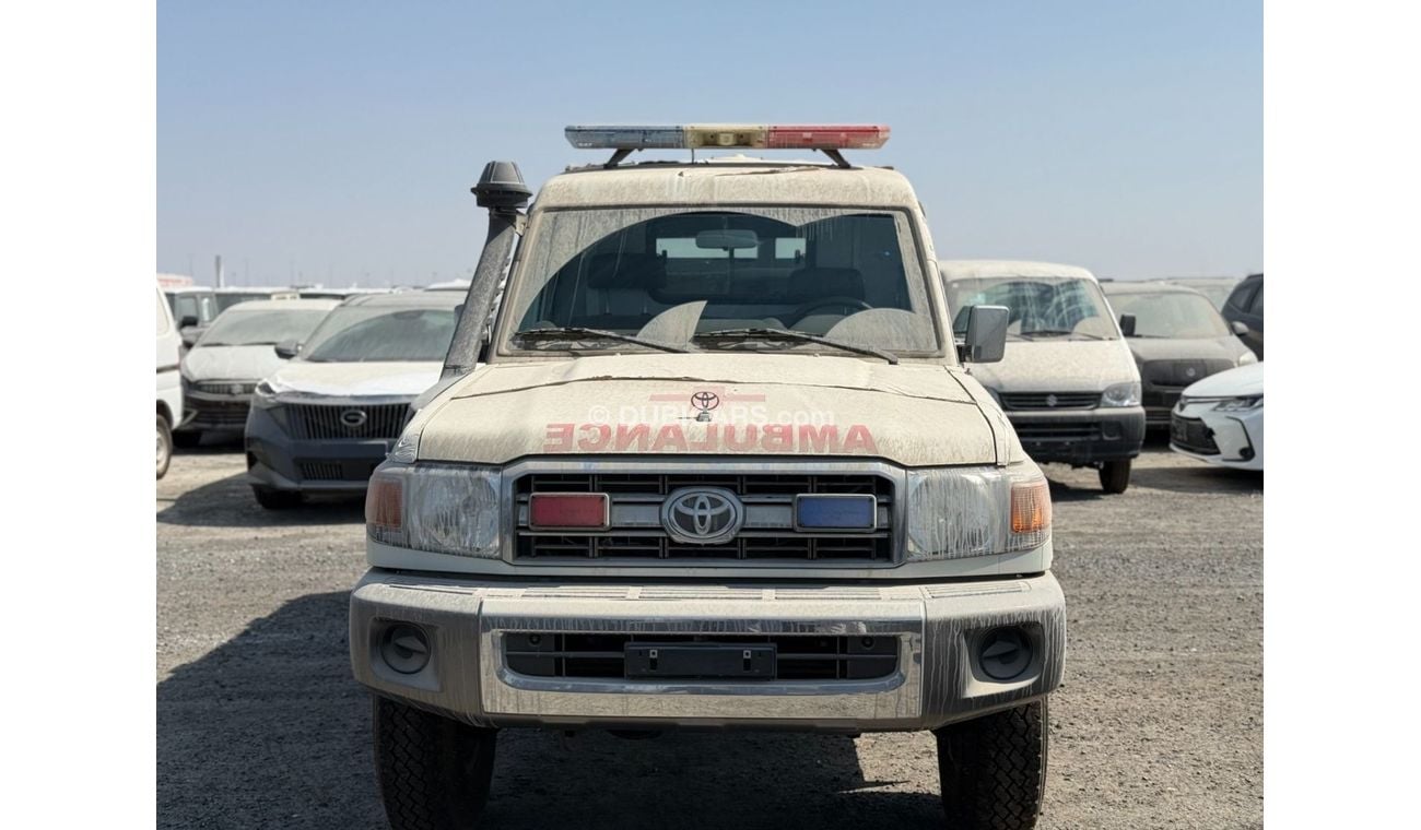 تويوتا لاند كروزر 70 2023 Toyota Land Cruiser LC78 3-Door Hardtop Red Cross Ambulance 4.0L V6 Petrol M/T 4x4 Export Only