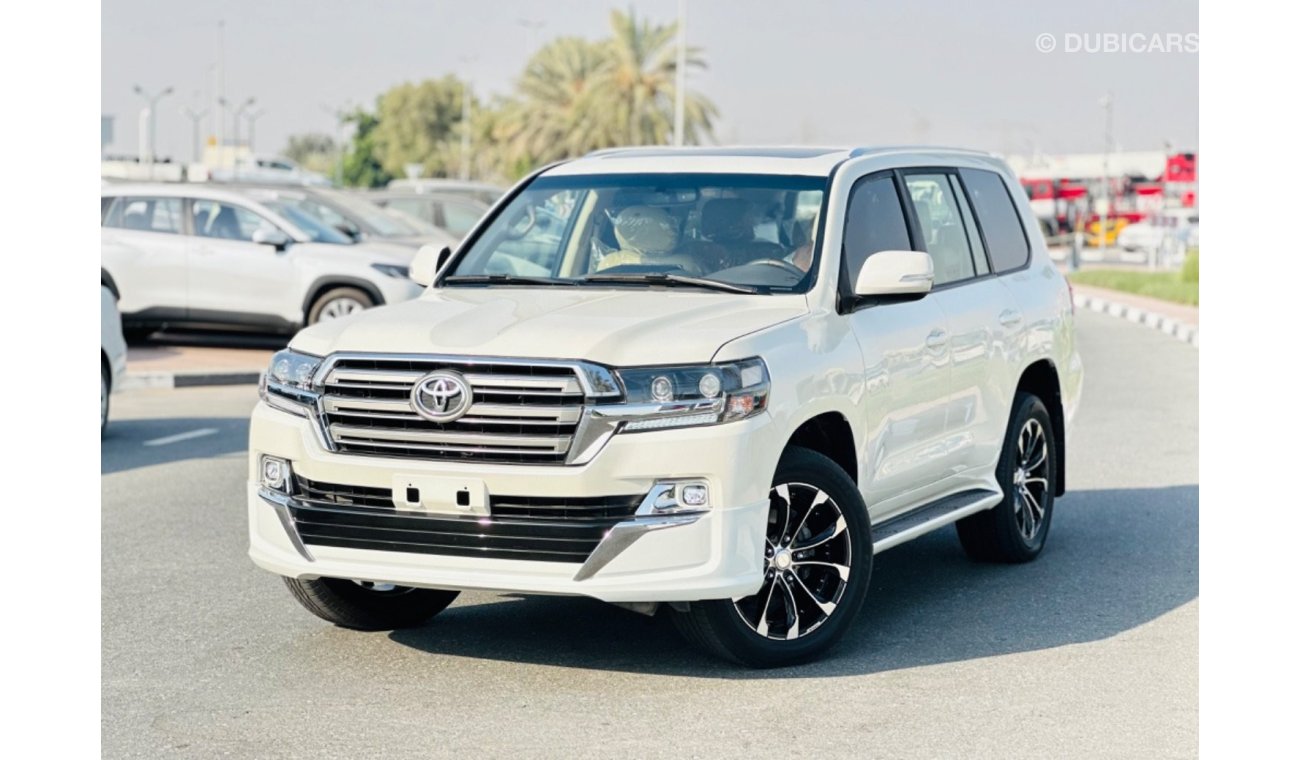 تويوتا لاند كروزر 2019 V8 LHD Diesel | Full Options Sunroof , Cool Box