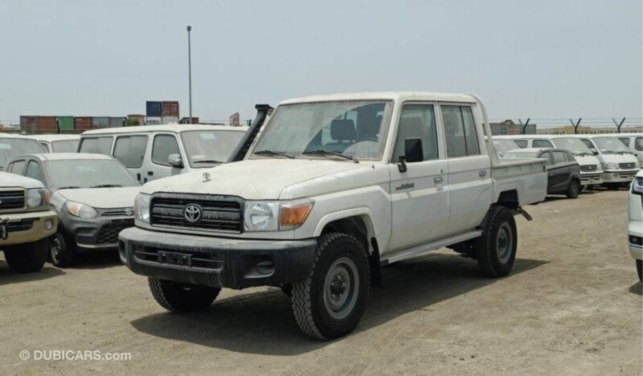 تويوتا لاند كروزر بيك آب Land cruiser lc79 double cabin 4.2L V6 MY2023