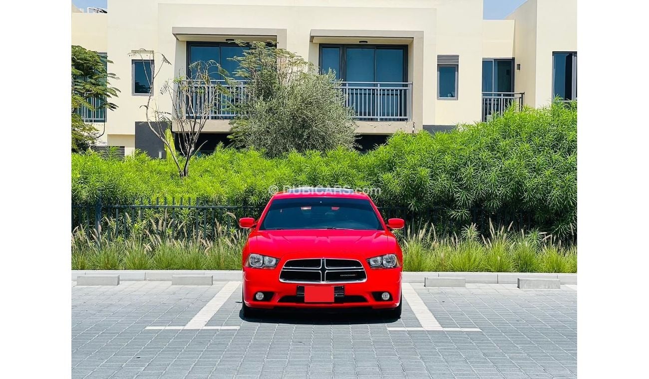 Dodge Charger SXT || GCC || Sunroof || GCC || Immaculate Condition