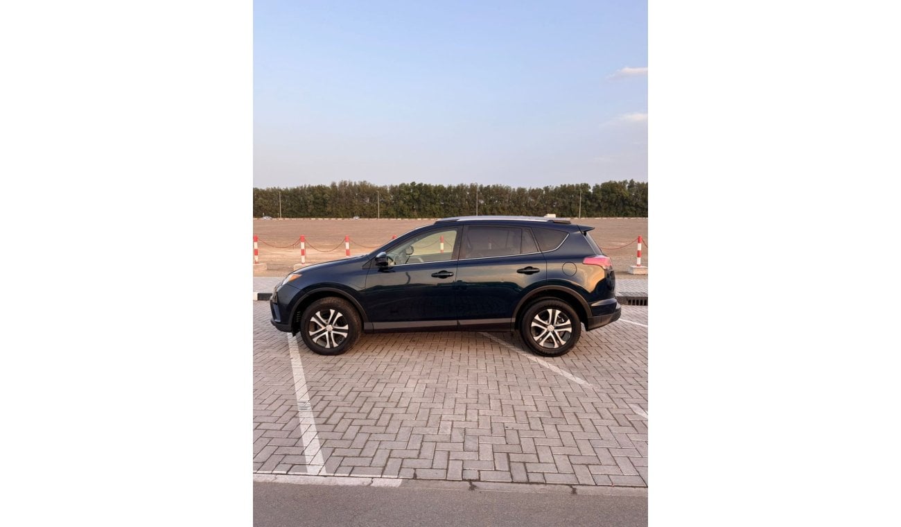 Toyota RAV4 VX 2018 Toyota RAV4 LE (AX40), 5dr SUV, 2.5L 4cyl Petrol, Automatic, Four Wheel Drive