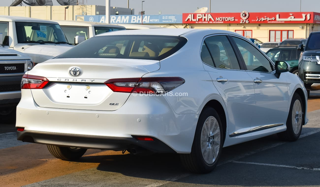 Toyota Camry GLE 2.5L  With Sunroof