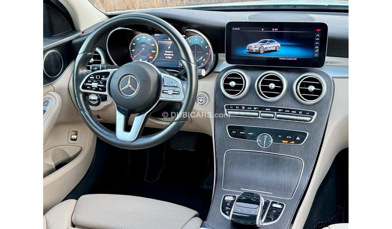 Mercedes-Benz C 300 Luxury 2.0L ONLY 2100/- AED MONTHLY INSTALLMENT WITH ZERO DOWN PAYMENT