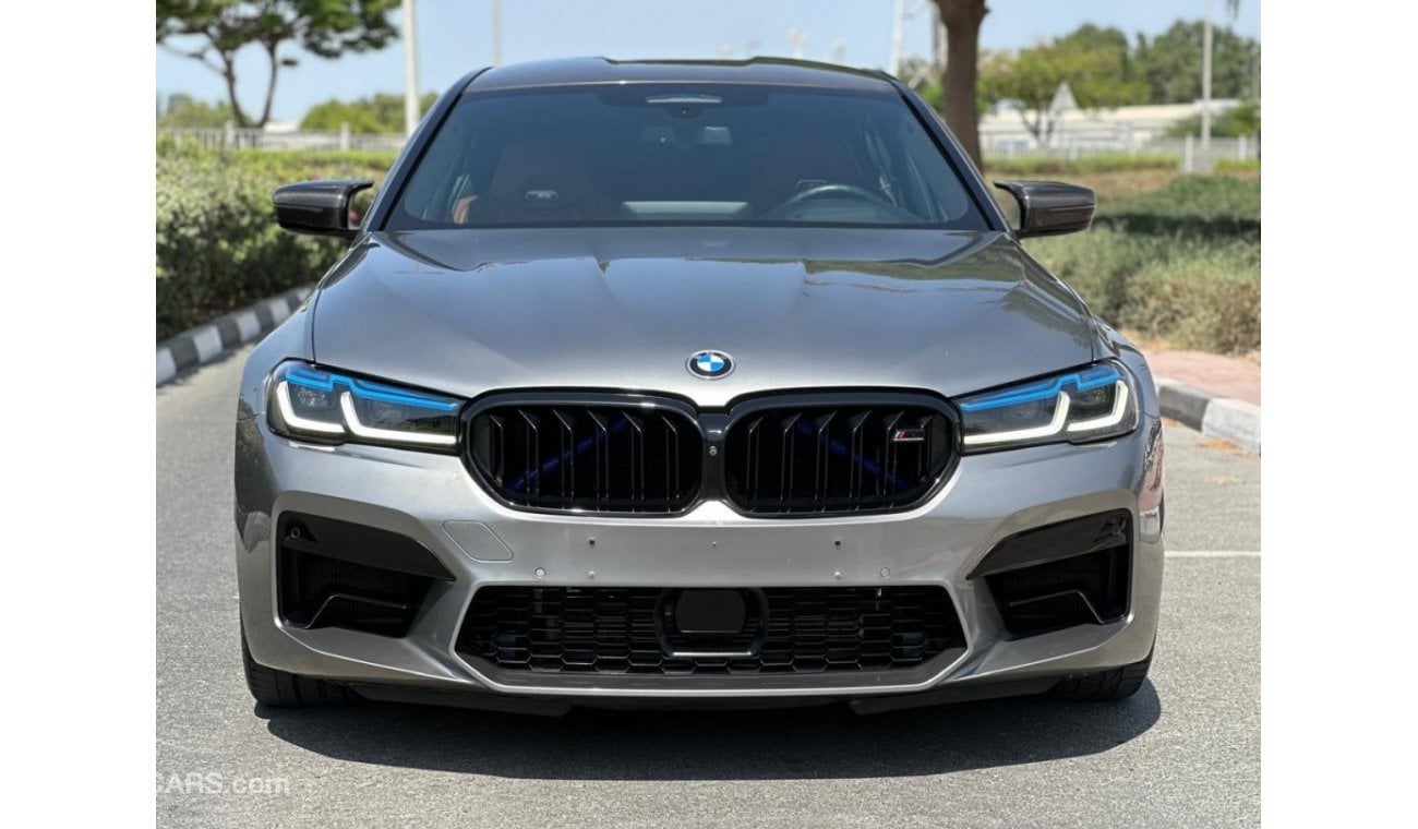 بي أم دبليو M5 Competition 4.4L (617 HP) BMW M5 Competition Carbon Fiber Edition / GCC / 2021 / Perfect Condition /