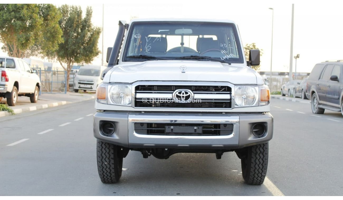 Toyota Land Cruiser Pick Up TOYOTA LAND CRUISER 70 4.0L MT 2022 DC