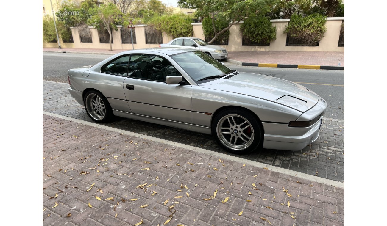 BMW 850 E31 V12 in a good condition