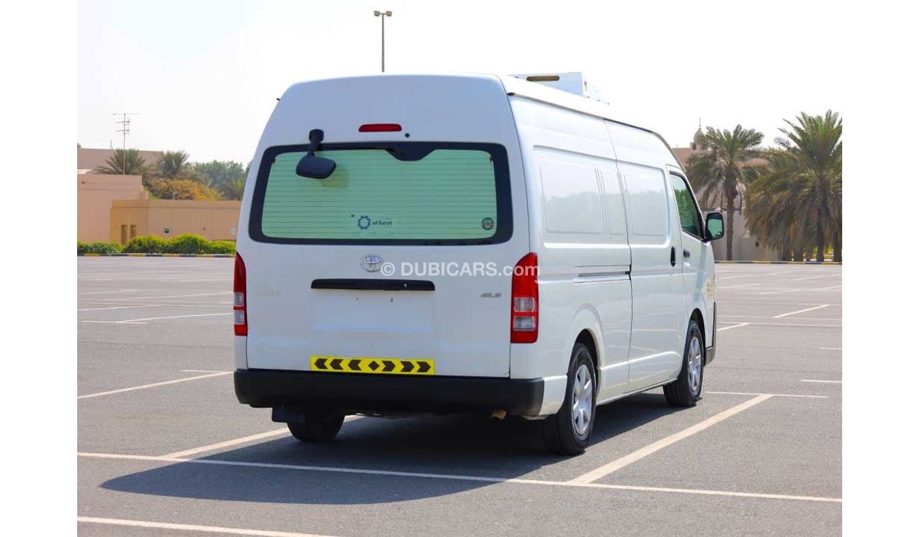 Toyota Hiace High Roof Van 2019 | GL - Chiller Van 2.7L Petrol | GCC Specs - Like New Condition - Book Now