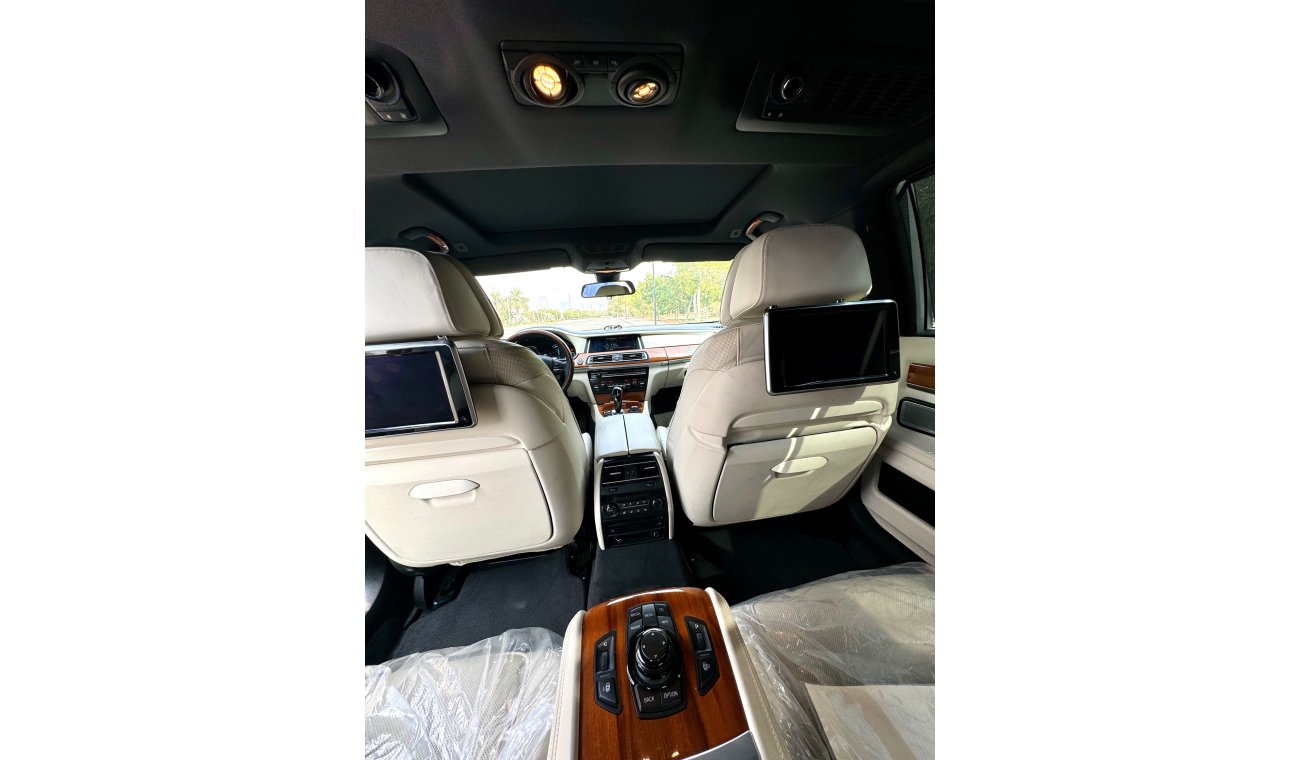 بي أم دبليو 750Li Individual 4.4L