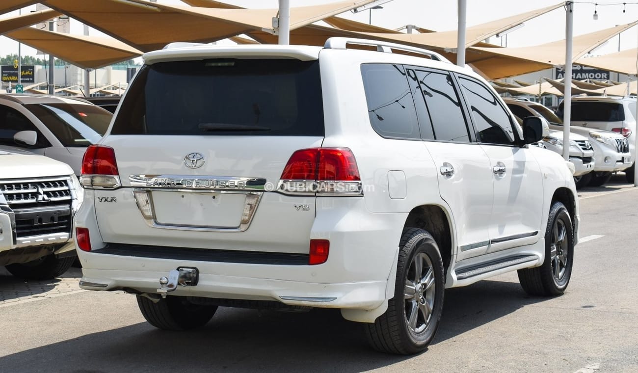 Toyota Land Cruiser VXR V8