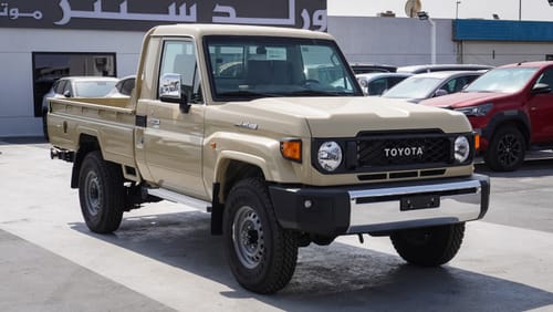 تويوتا لاند كروزر بيك آب 4.0 L V6