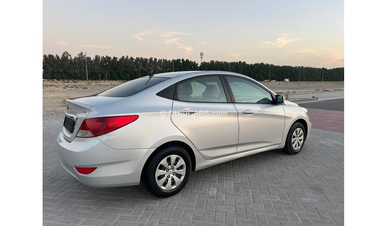 Hyundai Accent Base 1.6L (123 HP)