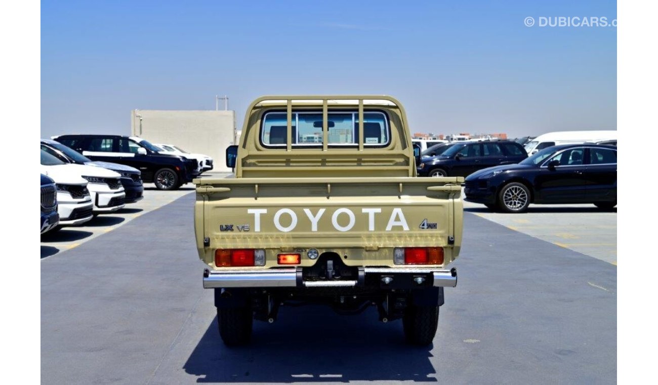 تويوتا لاند كروزر بيك آب 79 Single Cab Pickup DLX 2.8L Turbo Diesel 4WD Automatic