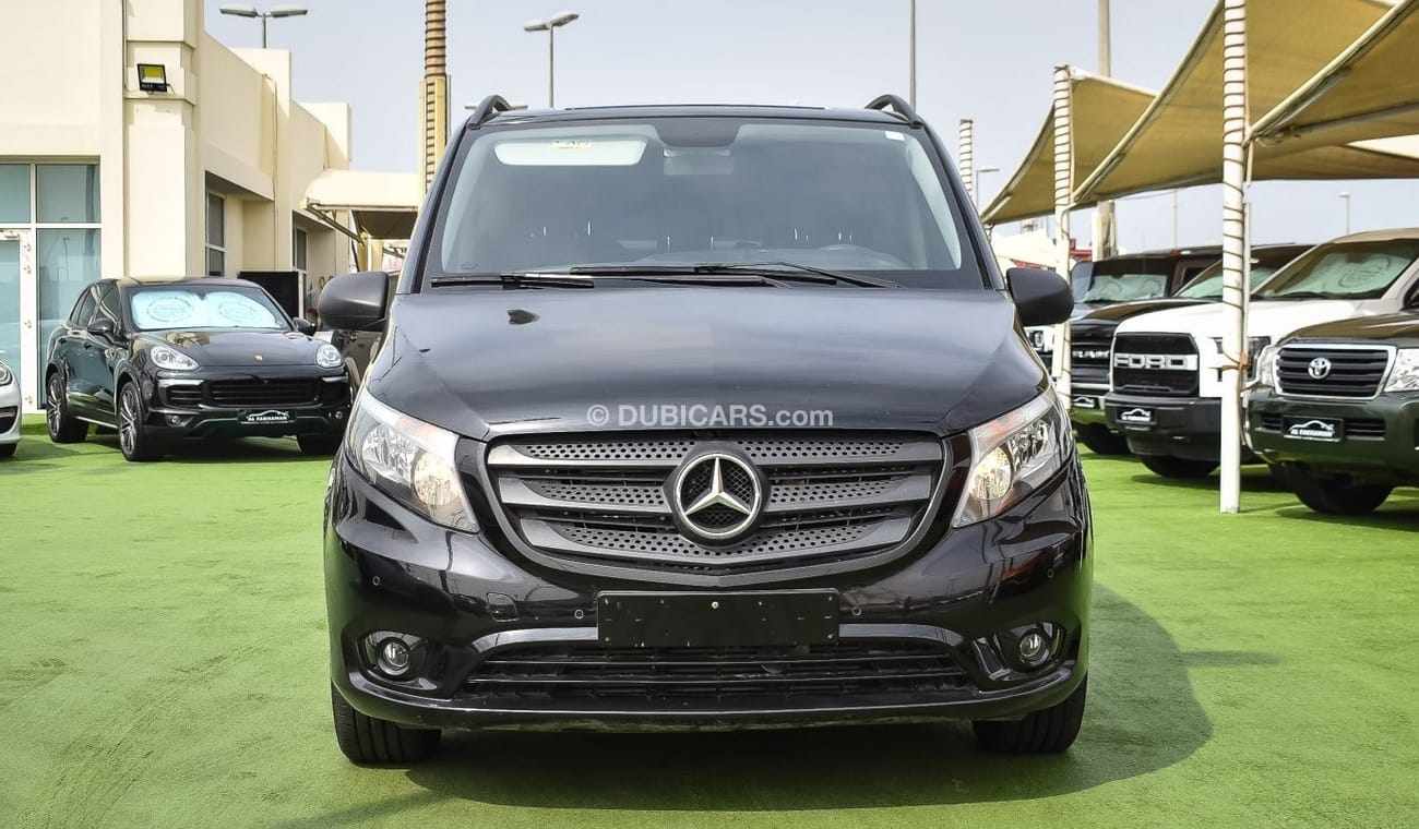 Mercedes-Benz Vito Tourer , 121