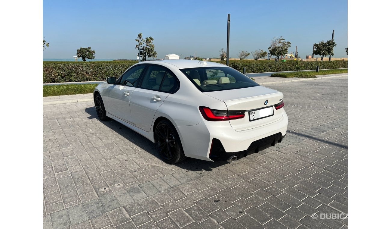 بي أم دبليو 330i