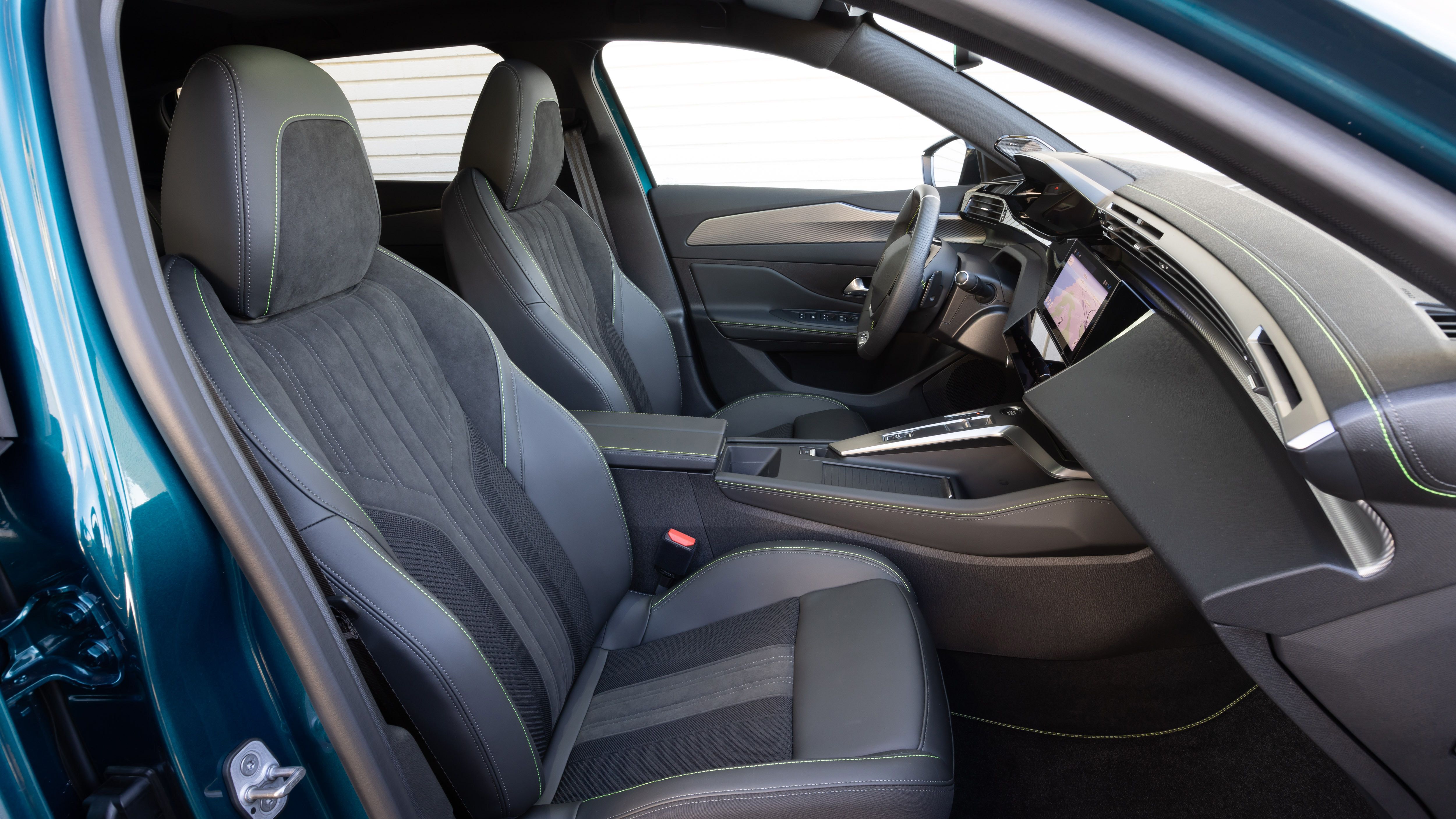 Peugeot 408 interior - Seats