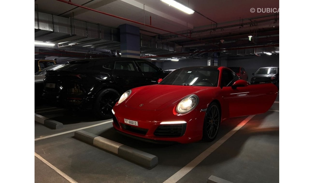 Porsche 911 2017 Carrera in Guard Red (991.2)