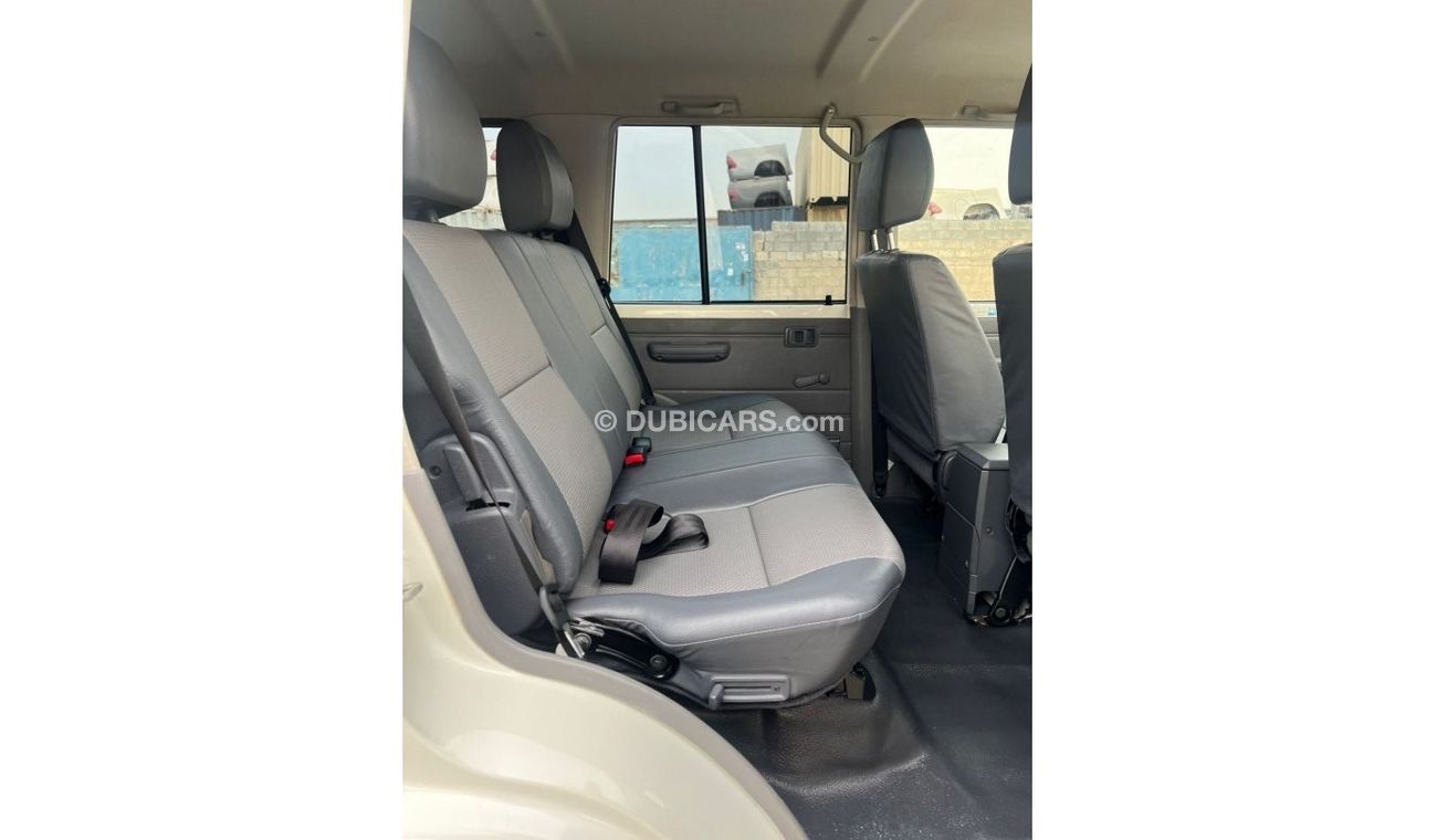 Toyota Land Cruiser Hard Top 5 DOORS