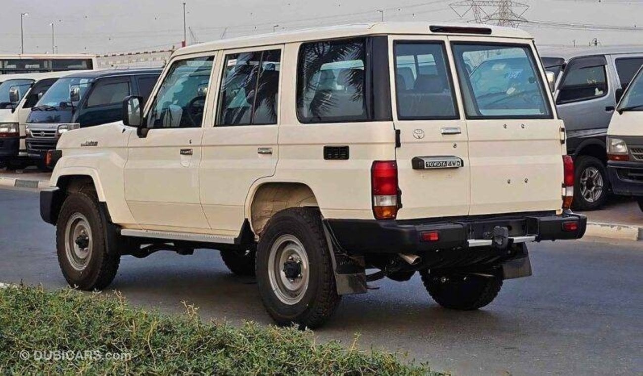 تويوتا لاند كروزر هارد توب Land cruiser hard top Lc76 4.2L diesel V6 MY2024 5doors EXPORT.ONLY