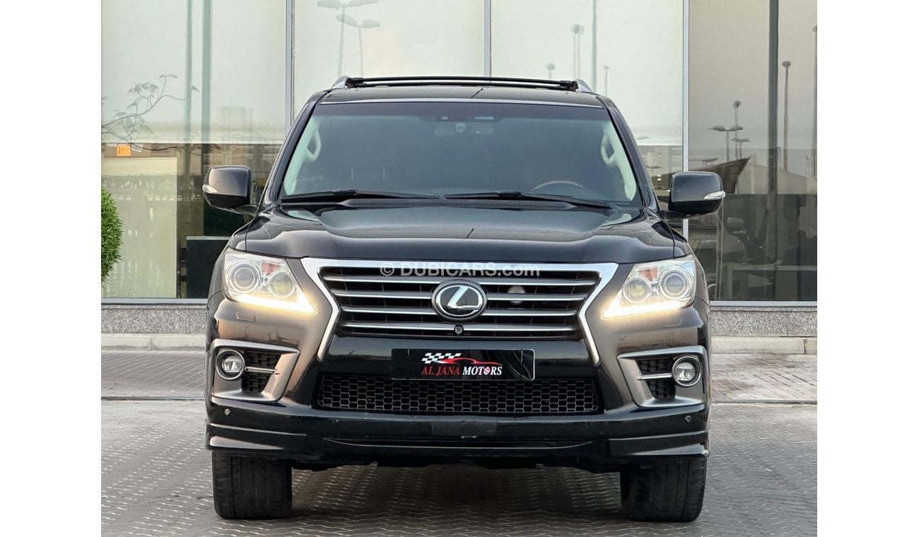 Lexus LX570 Platinum 5.7L LEXUS LX570 GCC 2015 PERFECT CONDITION INSIDE OUT SIDE