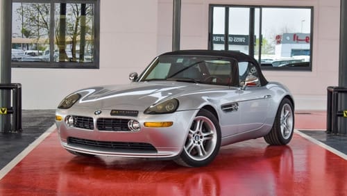 BMW Z8 BMW Z8, 2002, Silver exterior, Red Interior, Manual transmission, 8 cylinders, 18″ wheels, 61,900 km