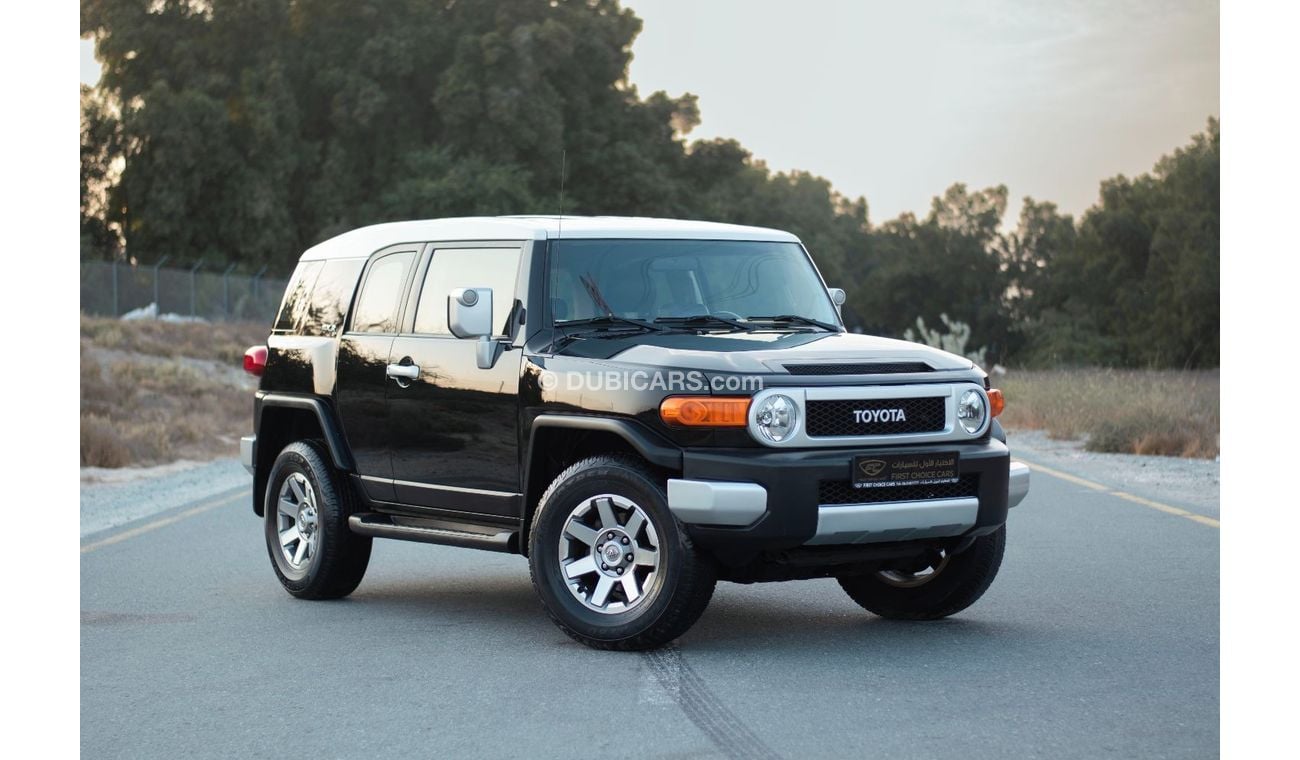 تويوتا إف جي كروزر GXR 4.0L A/T AED 2,307/month 2017 | TOYOTA FJ CRUISER | GXR 4.0L GCC | T36710