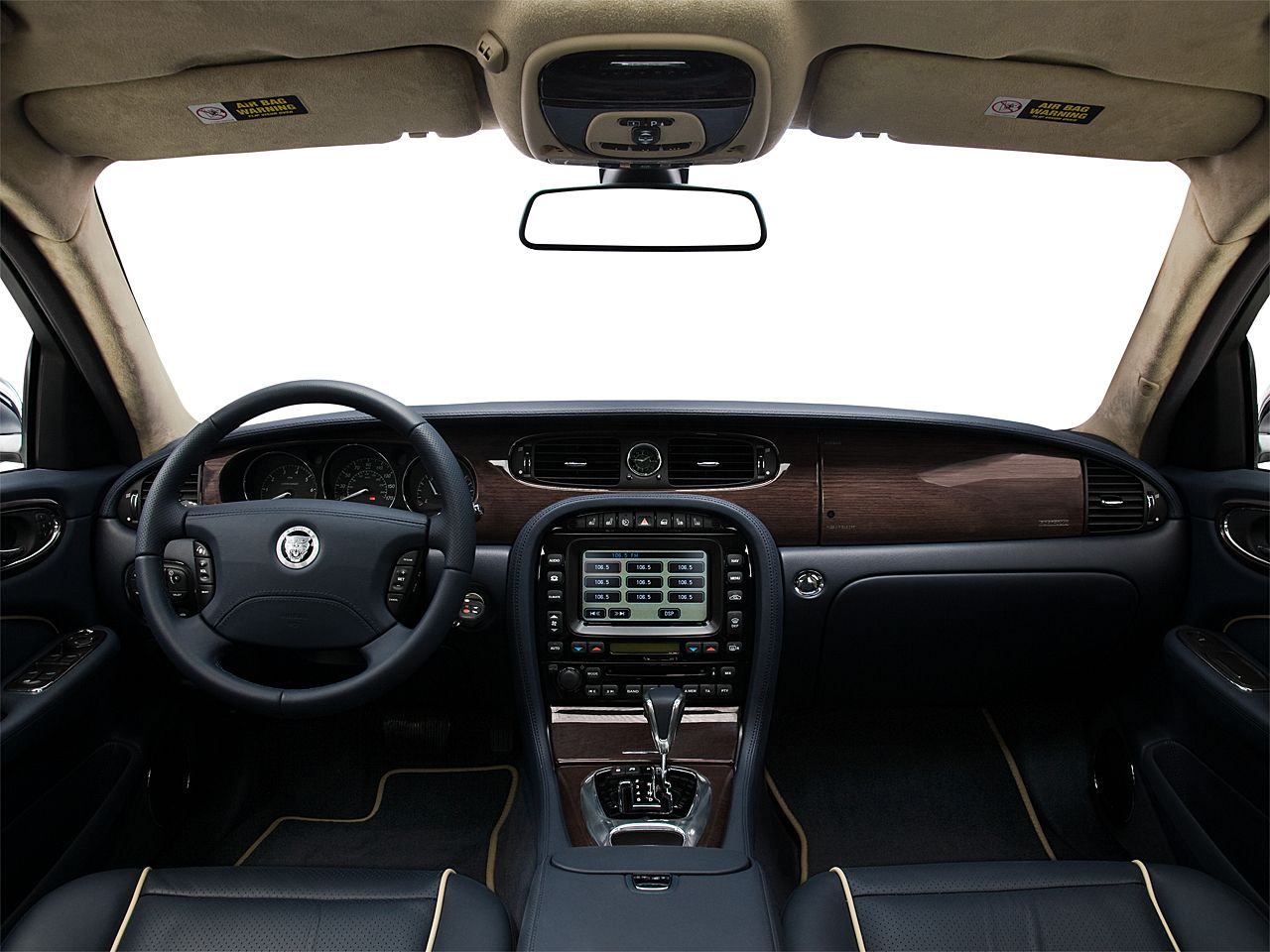 جاكوار XJR interior - Cockpit