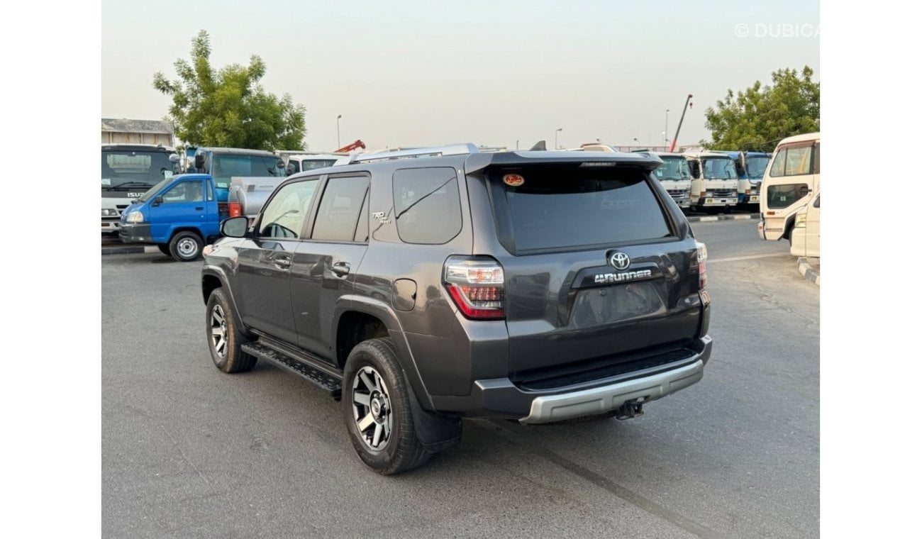 تويوتا Runner4 2021 TRD OFF ROAD 4x4 FULL OPTION US SPEC