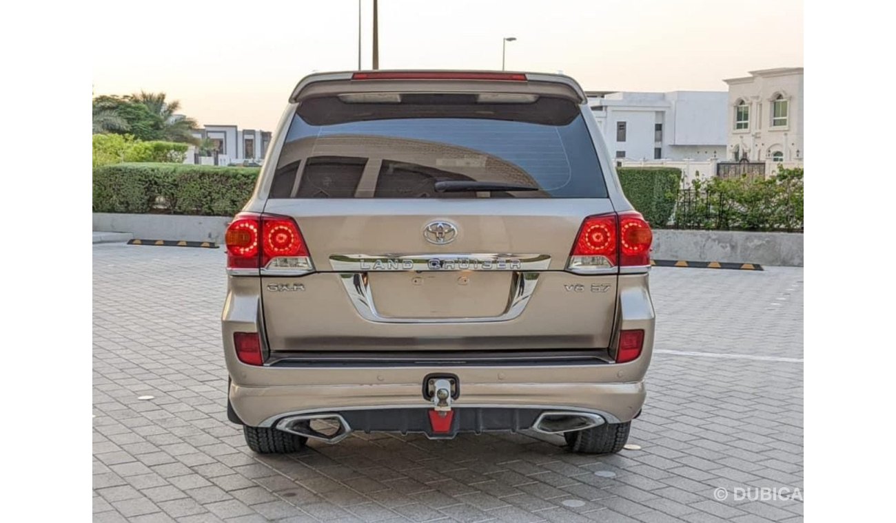 تويوتا لاند كروزر Toyota Land Cruiser 2015 VXR LHD