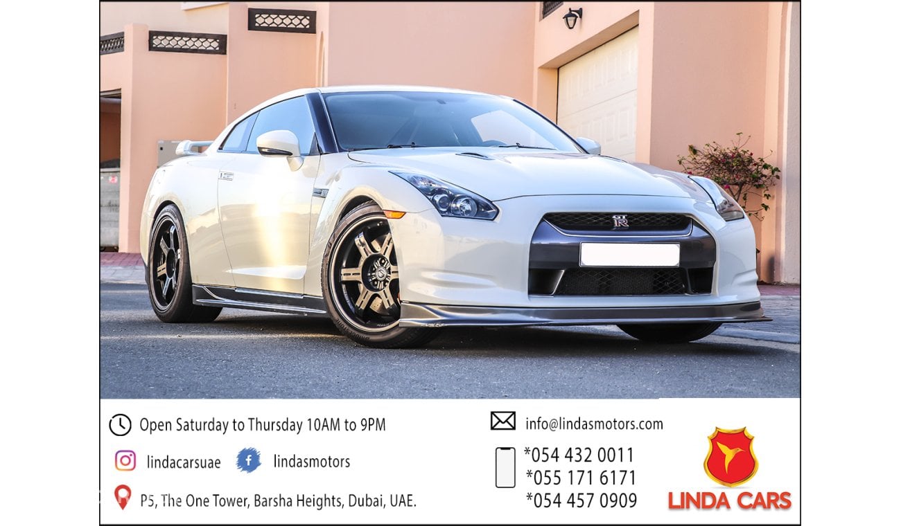 Nissan GTR R35 2009 (American Specifications).