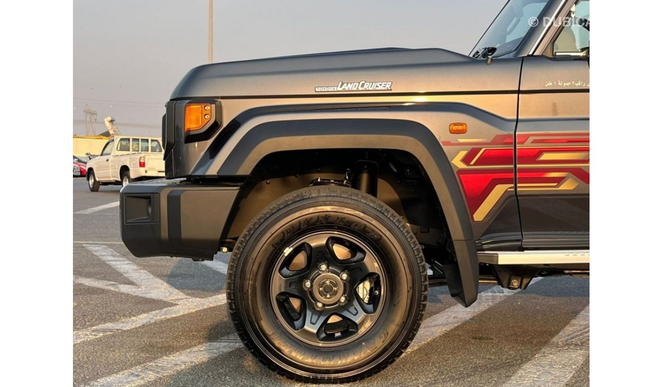 تويوتا لاند كروزر بيك آب LC79 SC PICKUP 4.0L AT