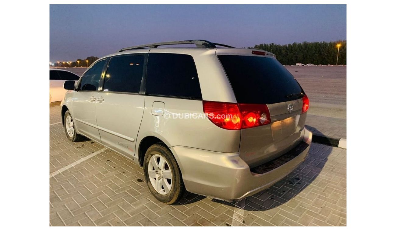 Toyota Sienna Toyota Sienna 2007 8-Seater