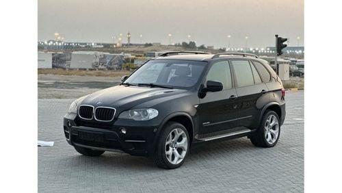 بي أم دبليو X5 xDrive 35i موديل 2012 خليجي فل مواصفات كراسي جلد وبانوراما ومثبت سرعه وتحكم كهربي كامل ونظام صوت ممت