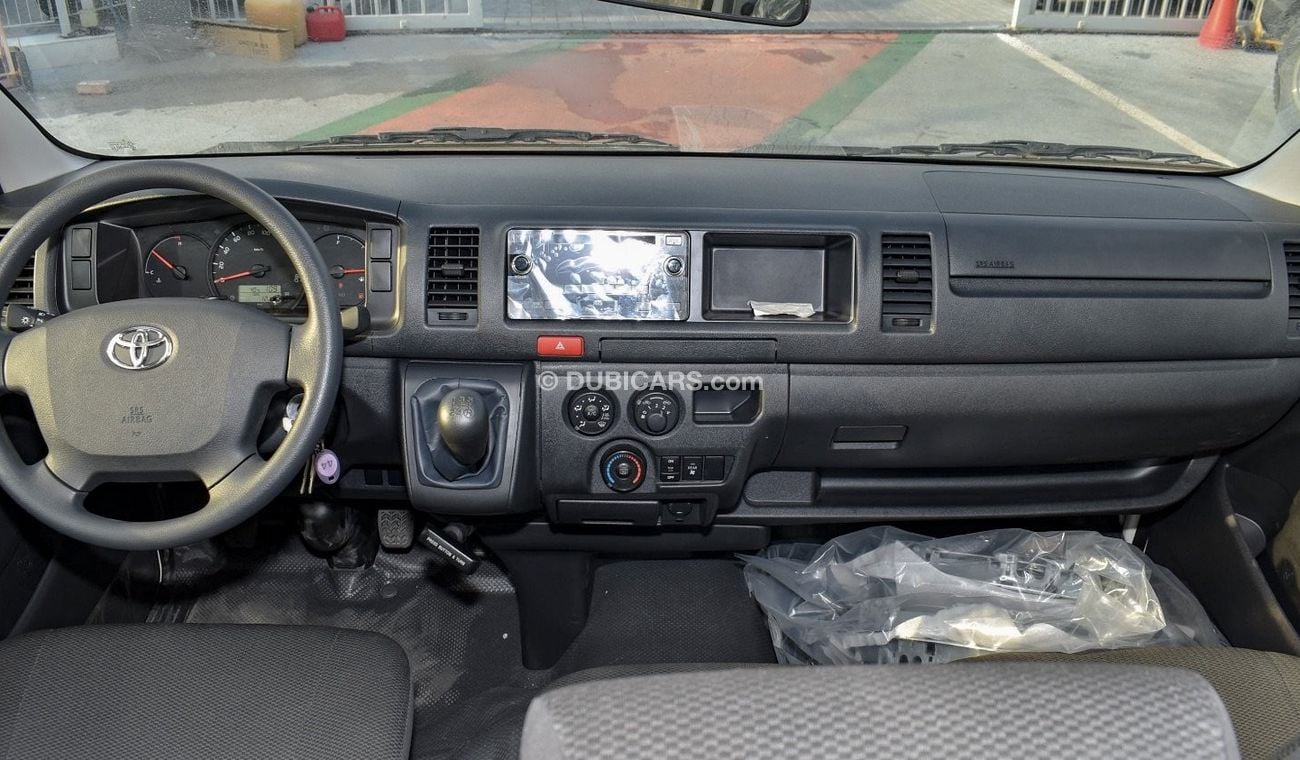 Toyota Hiace Hiace hi roof 2.7 L petrol