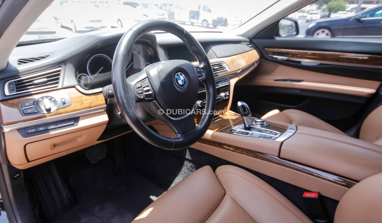 BMW 745e Li