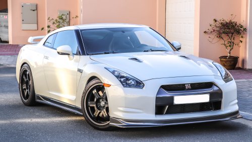 Nissan GTR R35 2009 (American Specifications).