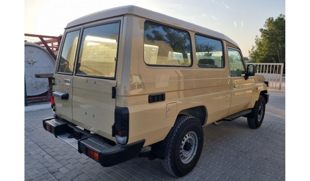 تويوتا لاند كروزر 70 2024 Toyota Land Cruiser LC78 (3-Door) Hardtop 2.8L 4-Cyl Diesel A/T 4x4 Only For Export