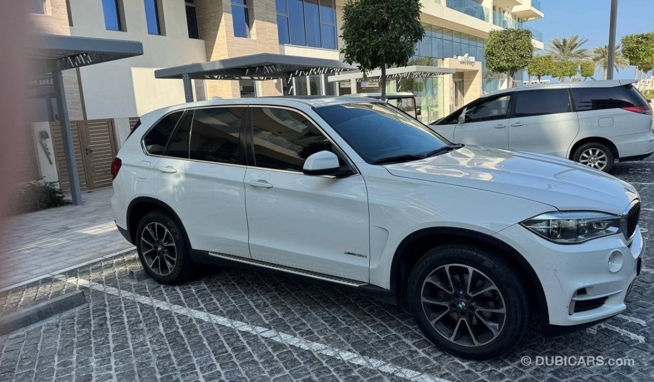 بي أم دبليو X5 40i Exclusive 3.0L