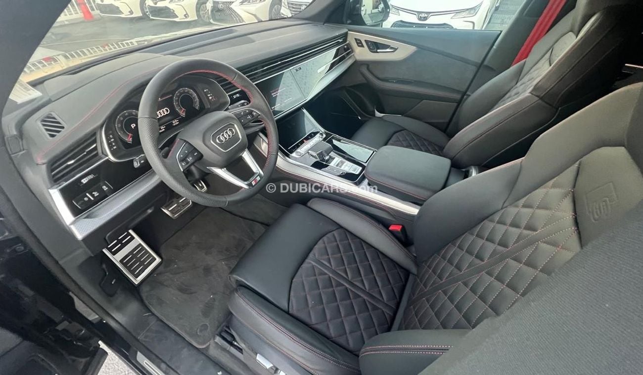 Audi Q8 S Line Sport package