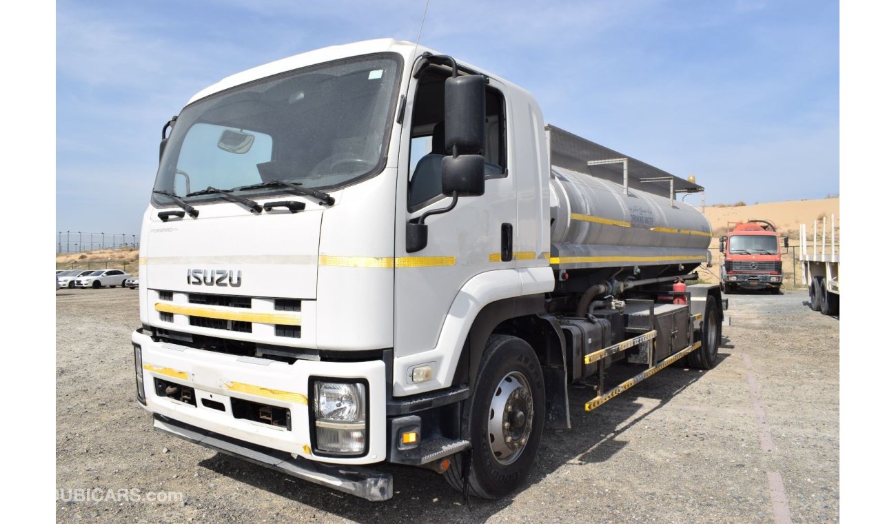 Isuzu FVR Isuzu FVR water tanker, model:2017. Excellent condition
