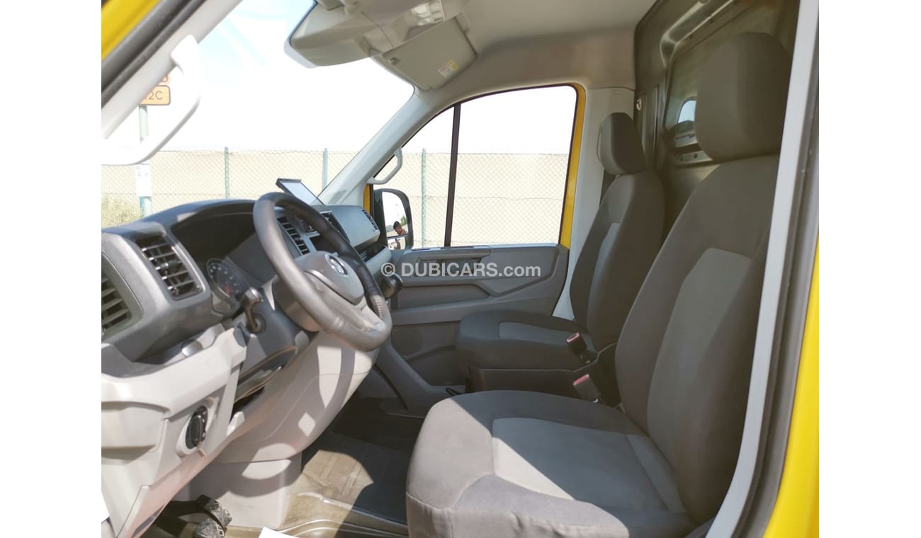 فولكس واجن كرافتر Volkswagen Crafter 2.0TDI (LWB) Manual 2019 Model GCC Specs With Full Service History In Perfect Con