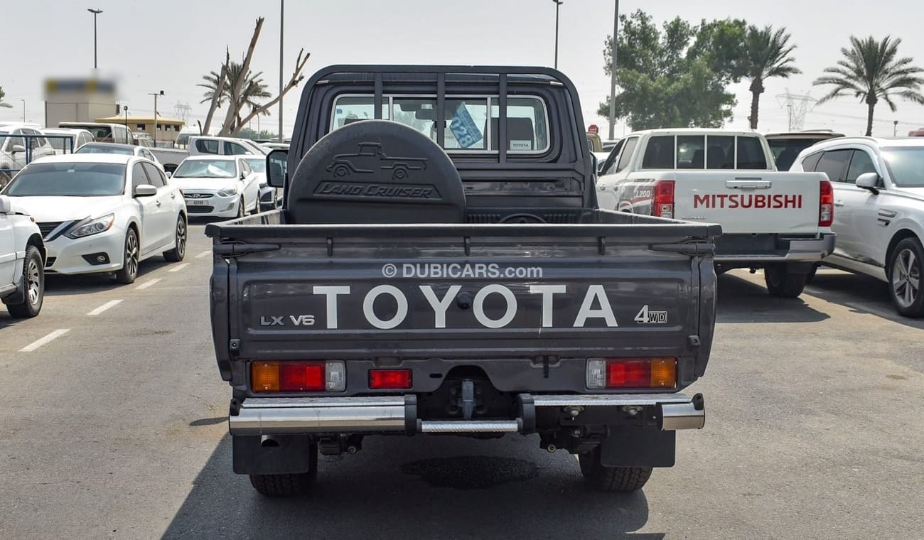 Toyota Land Cruiser Pick Up