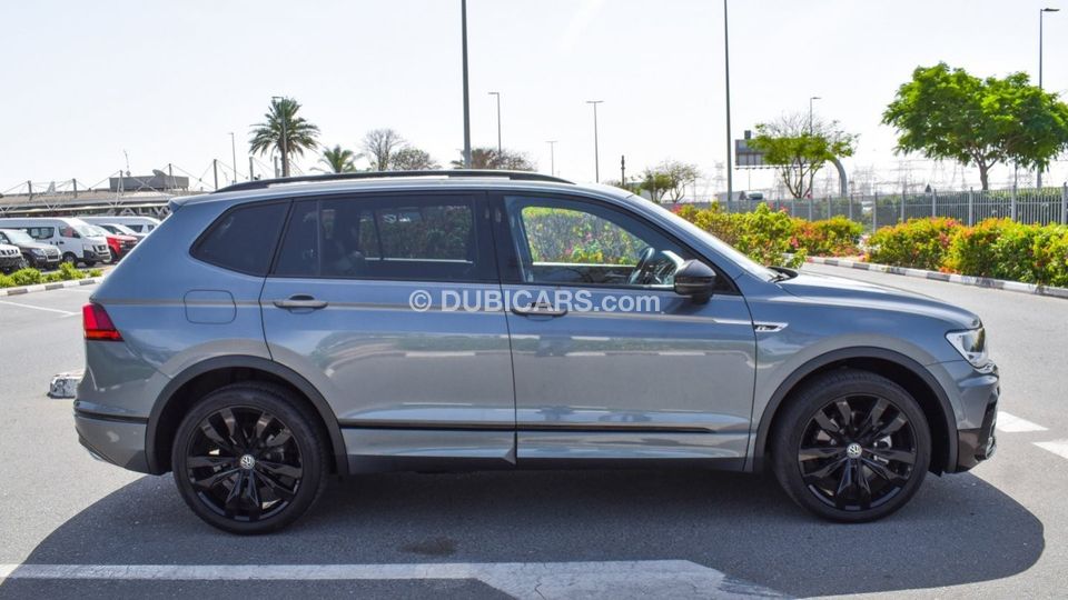 Used Volkswagen Tiguan SE R Line 2022 for sale in Dubai - 608032