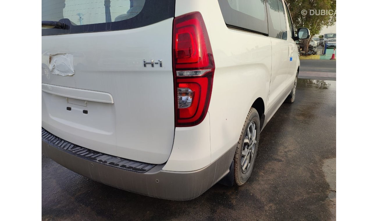 هيونداي H-1 HYUNDAI H1-9 SEATER - KMHWH81RAMU166508