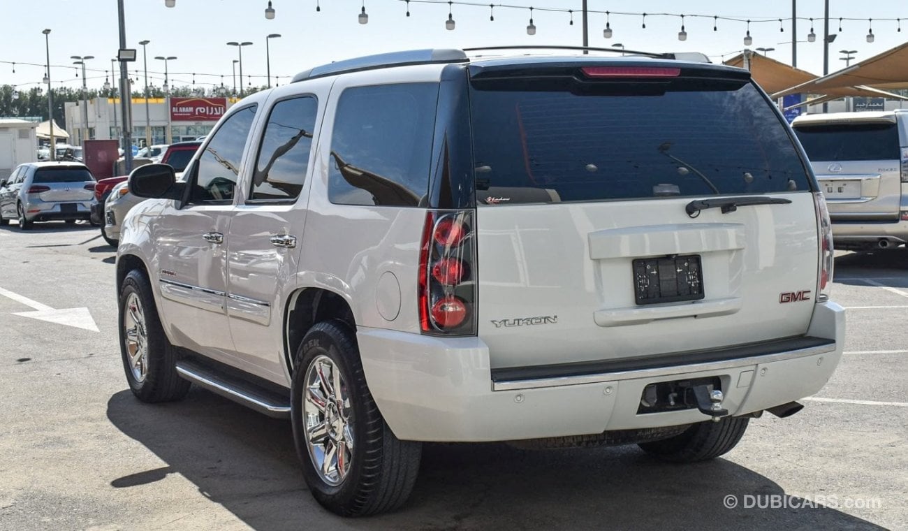 GMC Yukon Denali