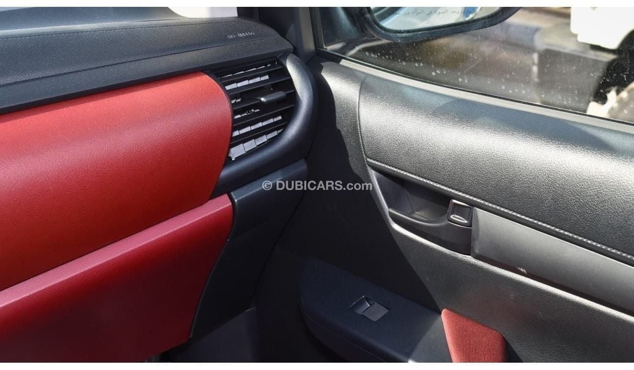 تويوتا هيلوكس TOYOTA HILUX DLX 2.4 PETROL AUTOMATIC 2024 GCC OMAN