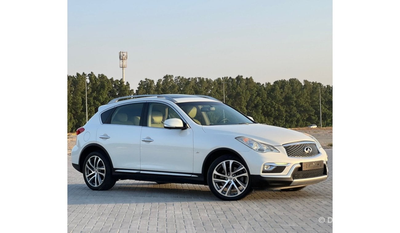 إنفينيتي QX50 لاكجري