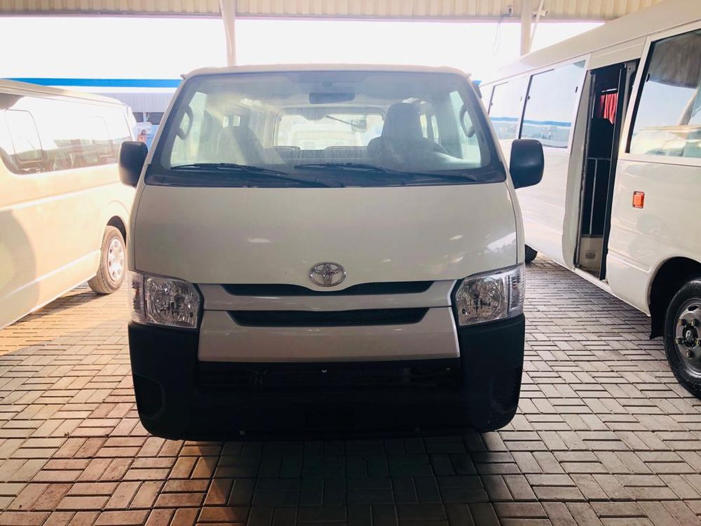 toyota hiace details