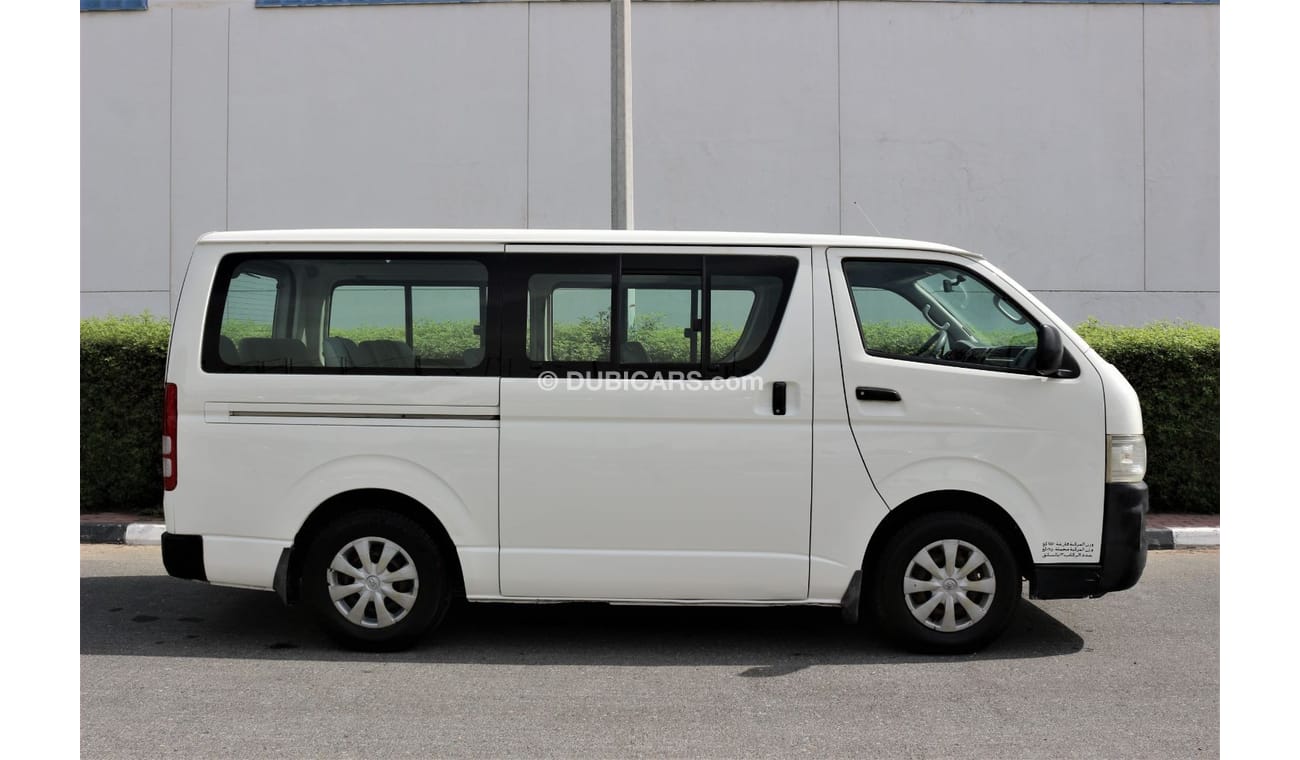 Toyota Hiace TOYOTA HIAC 2010 PETROL 15 PASSENGER